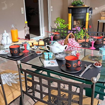 Chambre Privee Avec Salon, Garage Voiture, Velos, Motos Tourville-sur-Arques Eksteriør billede