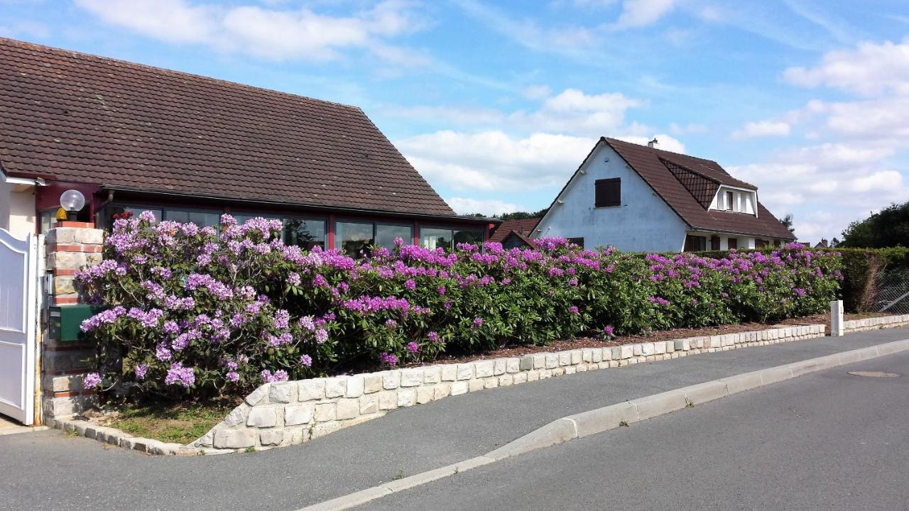 Chambre Privee Avec Salon, Garage Voiture, Velos, Motos Tourville-sur-Arques Eksteriør billede