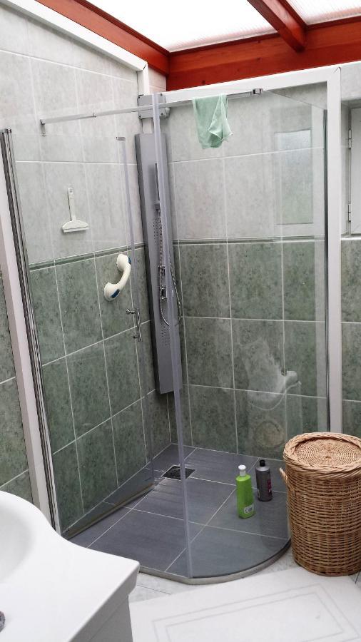 Chambre Privee Avec Salon, Garage Voiture, Velos, Motos Tourville-sur-Arques Eksteriør billede